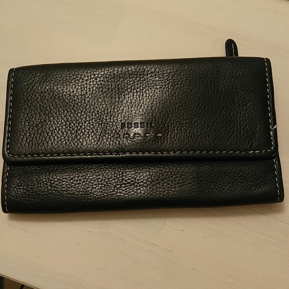 Fossil wallet